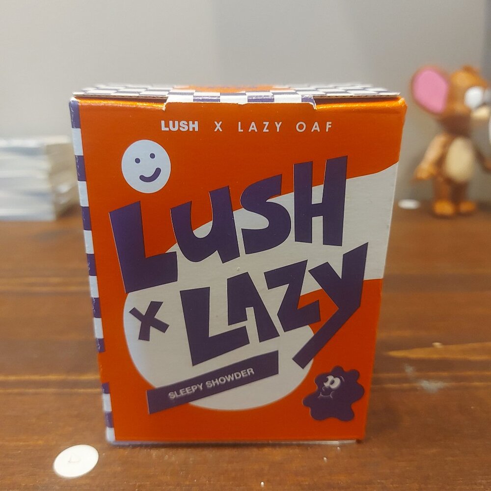 Lush x Lady Oaf Sleepy Showder